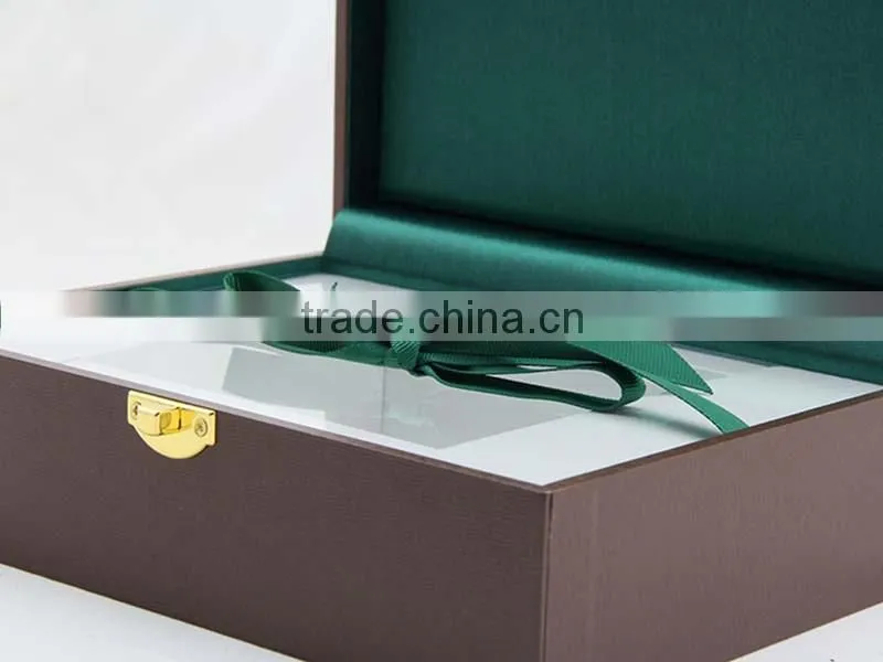 Luxury New design souvenir wooden chocolate box with gold stamping Logo