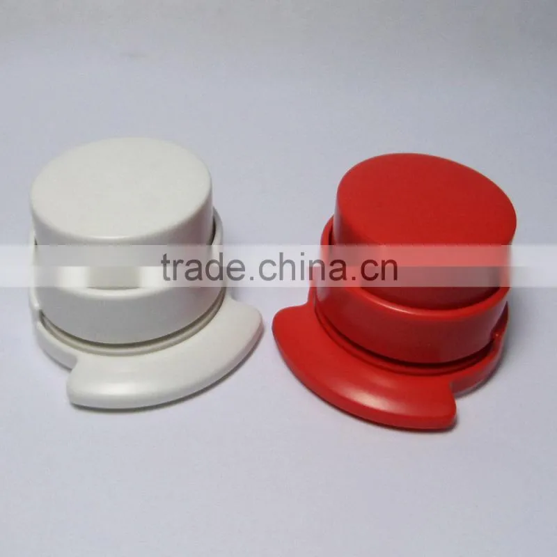 Hand pressed novelty ECO round shaped no pin stapler