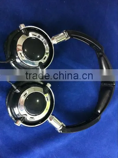 Foldable headphones