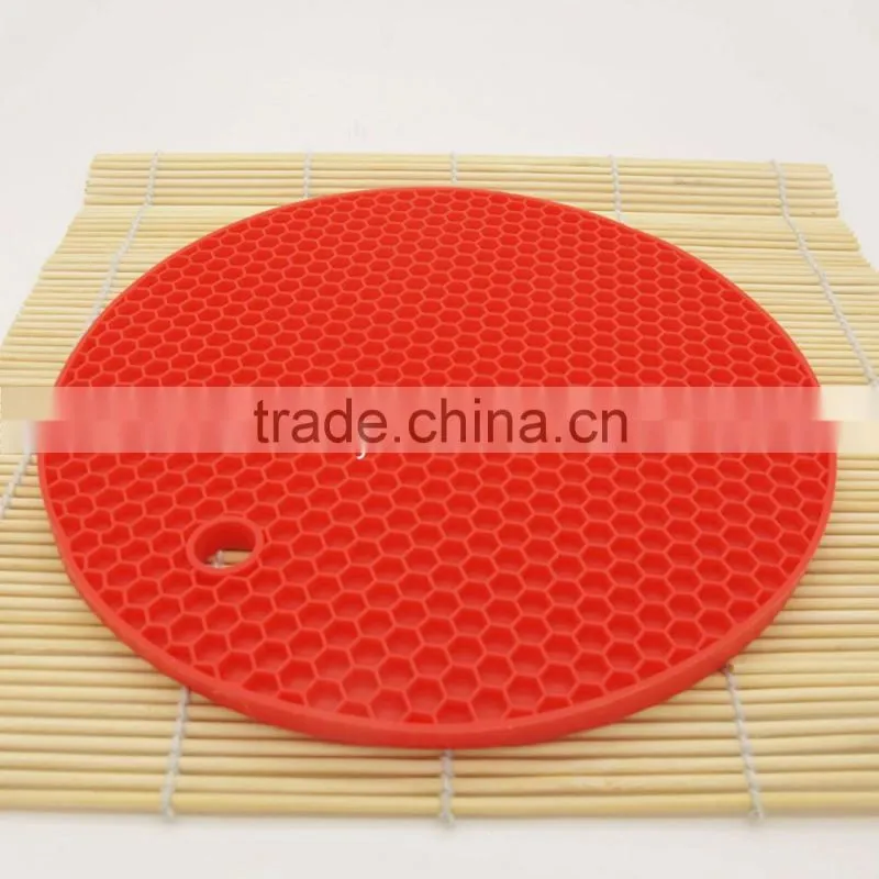 Hot sale FDA and LFGB food grade colorful square shape silicone table mat & silicone placemat