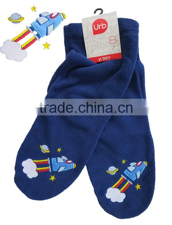 2017 fashion 100% polar fleece socks with customized logo