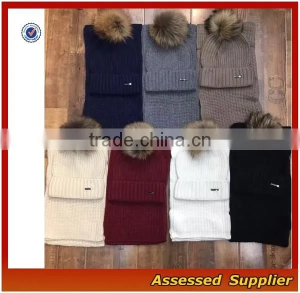 Custom fashion real raccoon fur pom pom hat beanie cap winter knitted hat for women and baby free samples