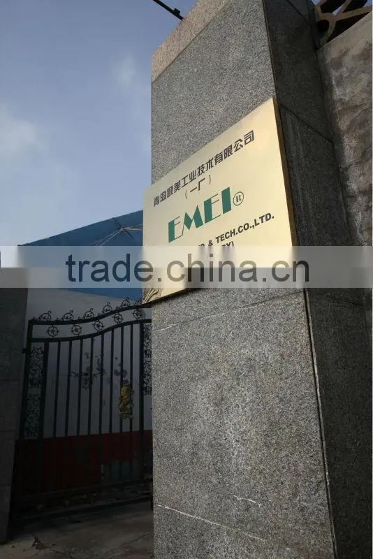 EMEI rubber running track surface flooring