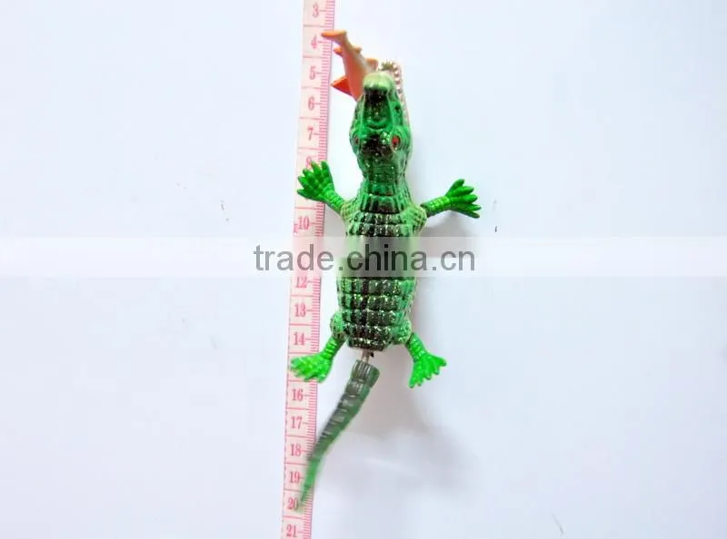 6 inch Plastic Crocodile Eat Fish Handmade Popular Fridge Magnet