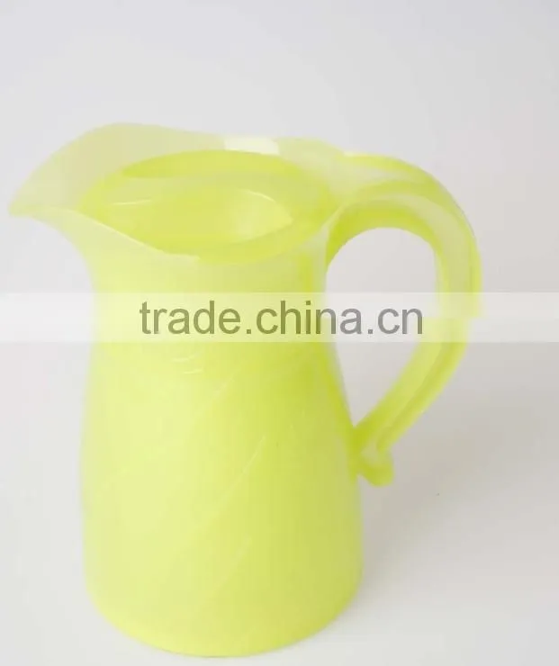 BPA free colorful high quality water jug with cup