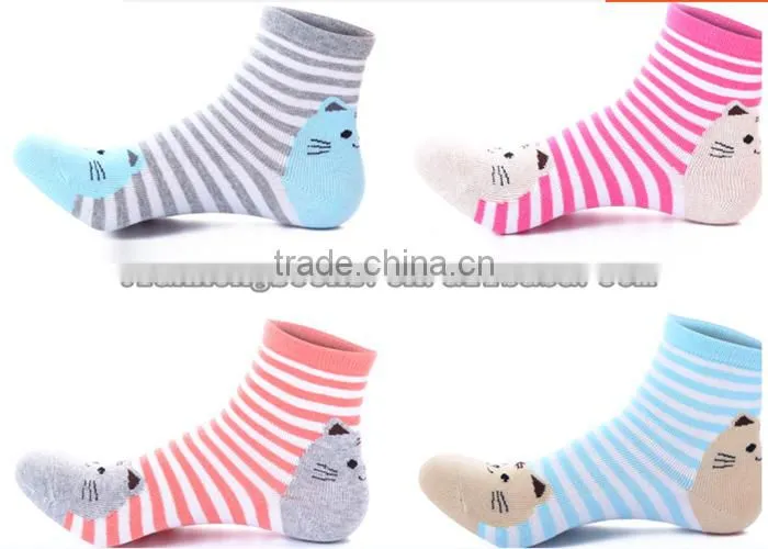 Wholesale Fashion Cat Cartoon Tube Stripe Sock