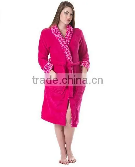 Women's Print Collar Solid Plush Robe--Pink