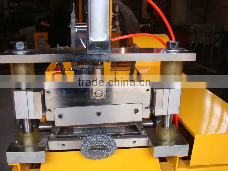 Automatic galvanized/stainless steel/pvc coated wire clothes hanger making machine for laundry shop