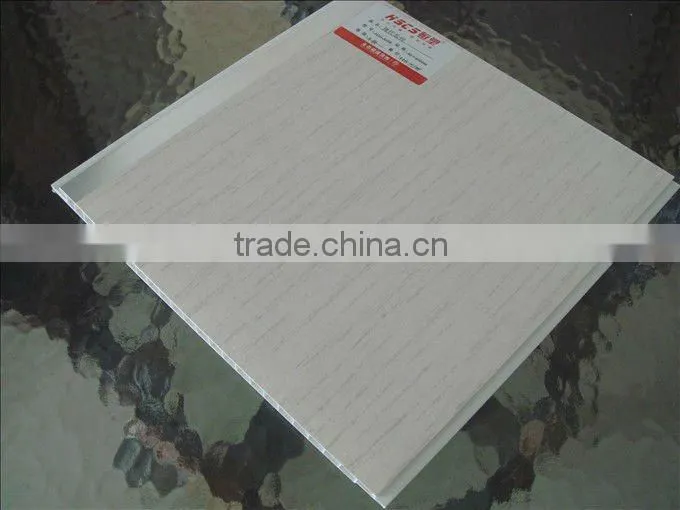 High glossy brillant Ceiling material