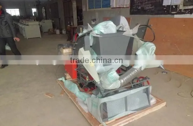 Professional mini combine harvester