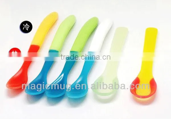 PP food grade funny baby spoons with cold color changing