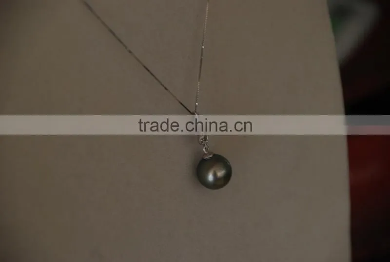10-11mm TahitIan latest pearl pendant designs