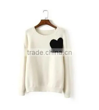 Round Collar Cute Heart Pattern Sweater