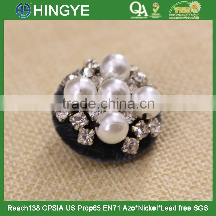 Wholesale fabric covered rhinestone pearl button for coat 15779