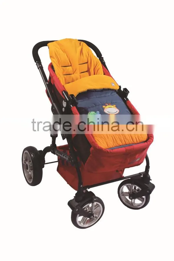 new design fashion baby footmuff with embroider