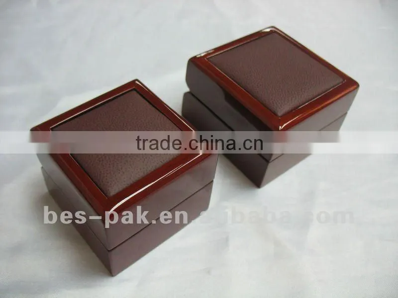 Wooden earring box