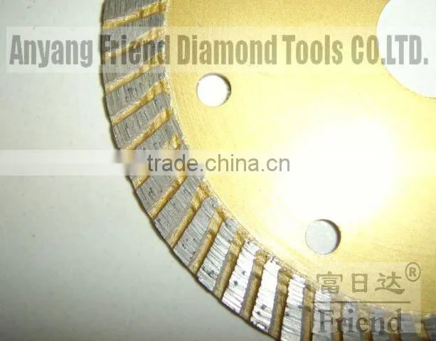 Turbo diamond saw blades for stone materials