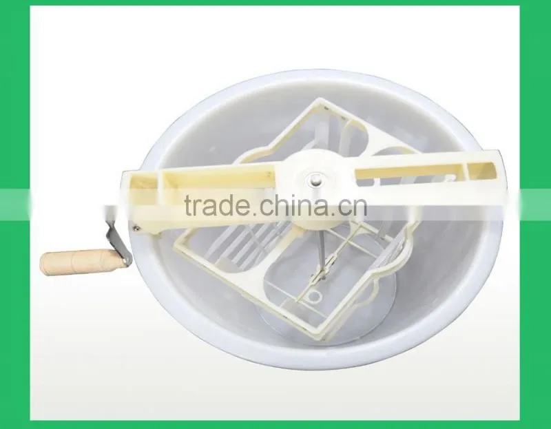 2016 Chinese hot sale Non-pollution No crevice 2 frame plastic honey extractor with flow closure