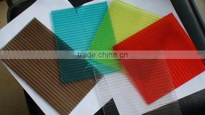 Plastic polycarbonate sheet for roofing sheet