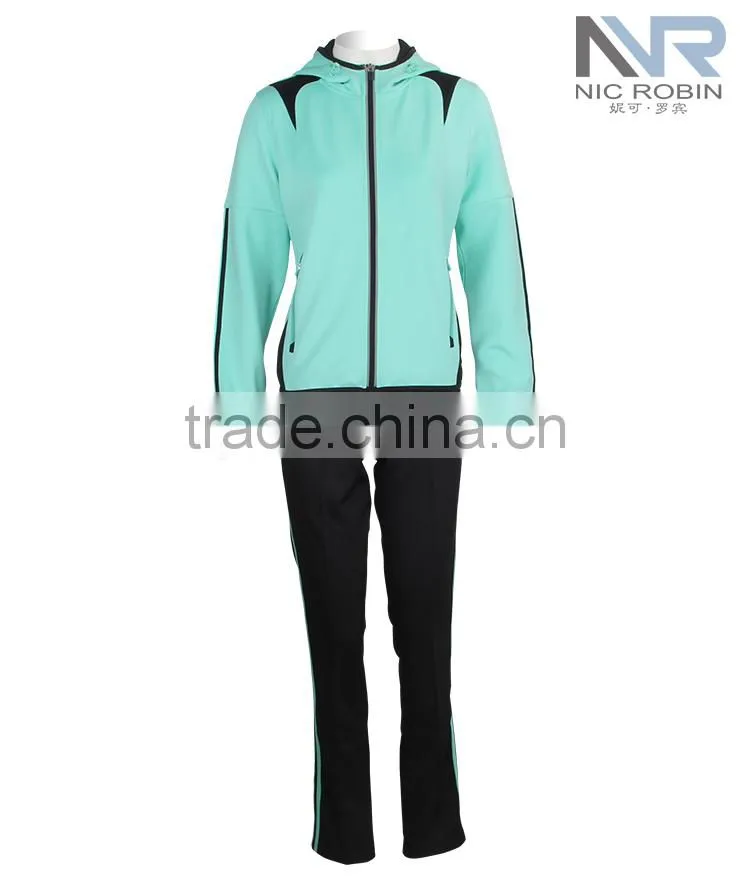 Wholesale OEM Custom Women's training wear Set factory tracksuit