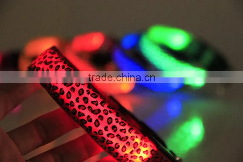 Leopard-print flat fibre LED collar light pet dog collar supports customized size