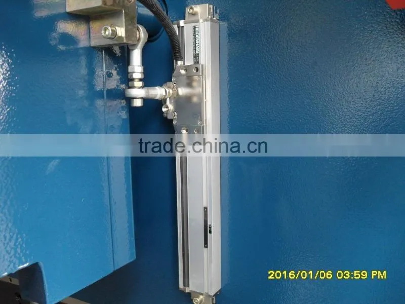 Low price cnc press brake hydraulic cnc carbon steel sheet bender
