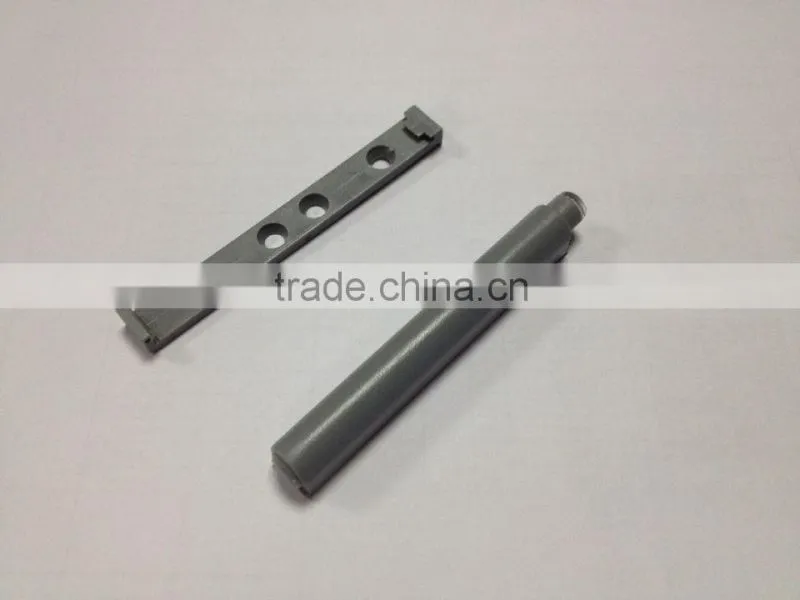 2016 Foshan factory Made in China kitchen hardware cabinet board pull to open