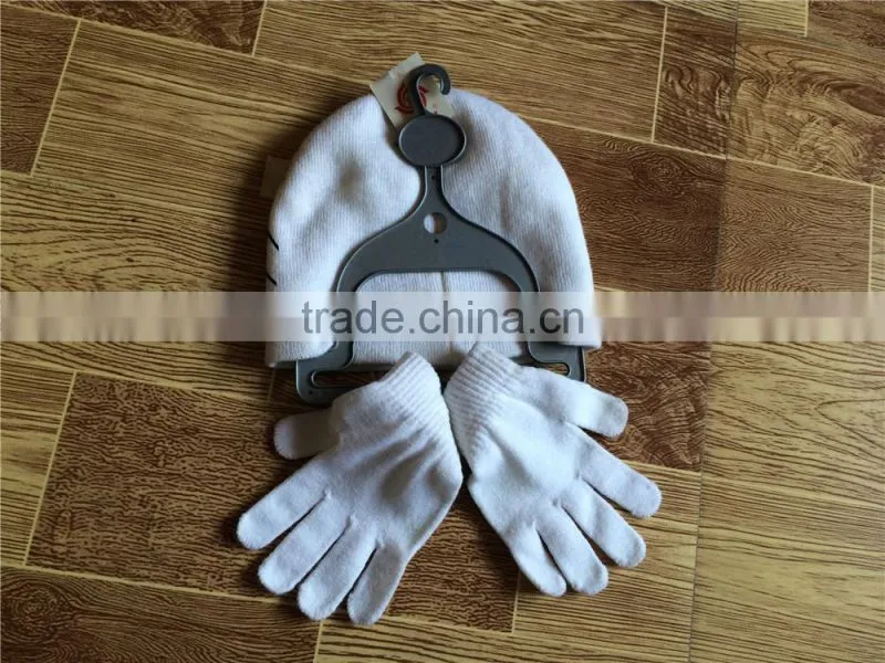 Hot Sell Fashion Embroidery Knitted Hat Suit With Scarf And Gloves