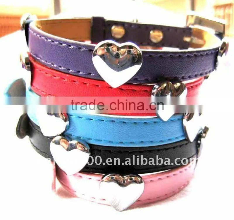 Dog collars and leashes