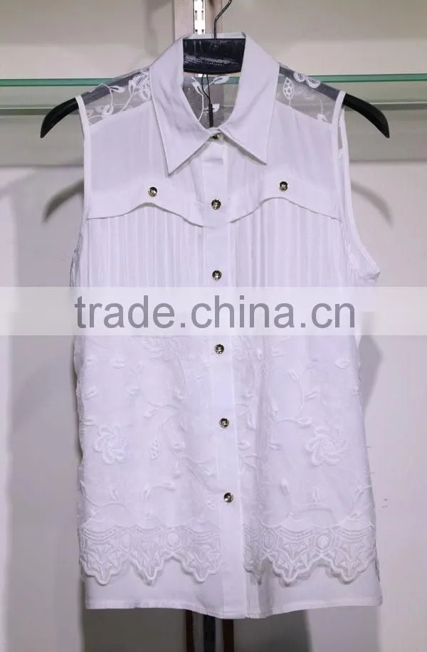 Women's sleeveless rayon blouse with lace flower rattan and tucks white