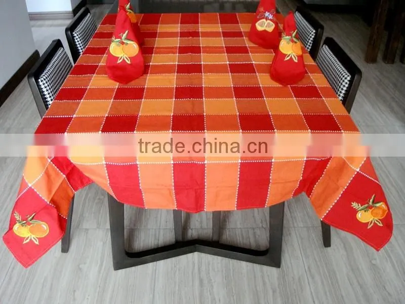 50% Cotton 50% Polyester Tablecloth with 4 emboridery