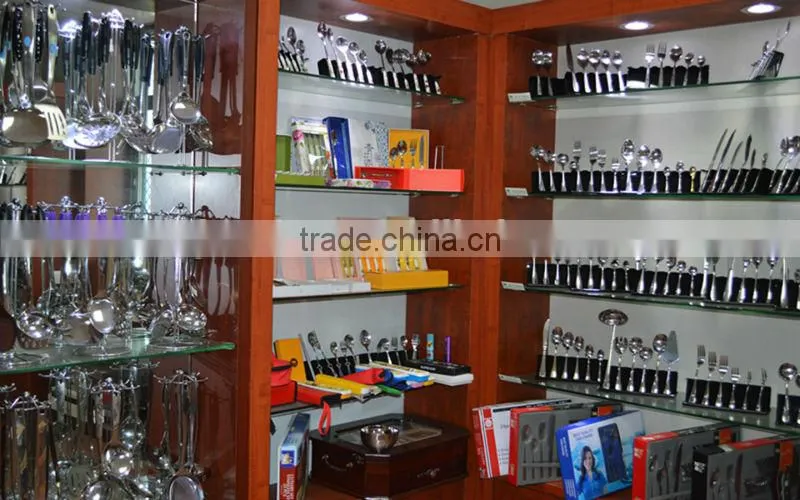 Jieyang top ranking stainless steel special big spoon with elegant red flower printing