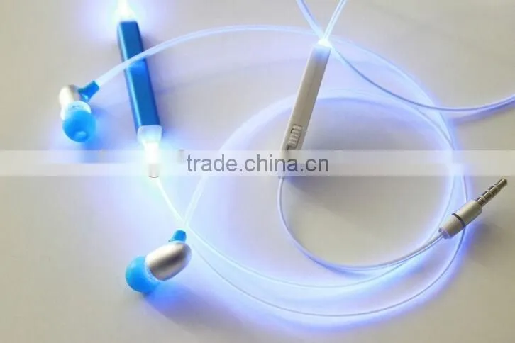 2015 Newest arrival shiny lighting LED earphone with microphone