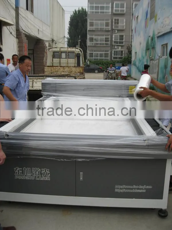 1300*2500 mm flatbed large area petticoat laser cutting machine
