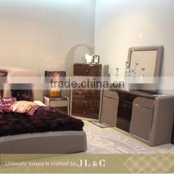 JB75-04 Luxury European style classic dresser antiqued white from JLC furniture