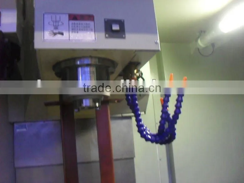 Vertical CNC Machining Center VM600L with Table Size 750x400mm