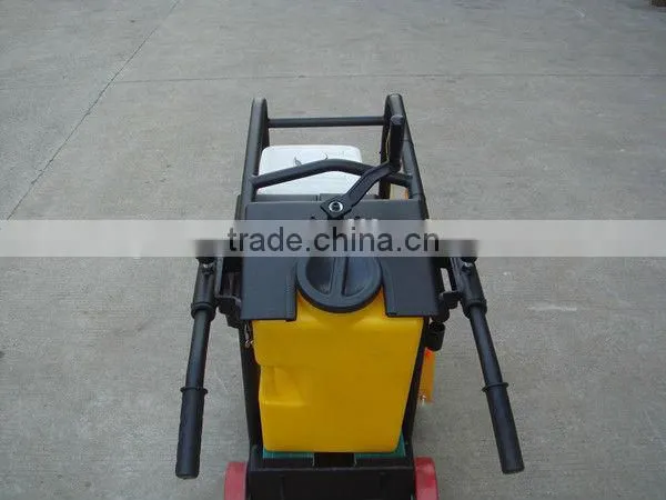 CONCRETE CUTTER WITH PLASTIC WATER TANK