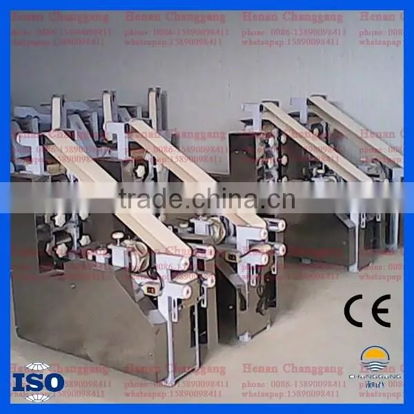 Automatic dumpling wrapper forming machine