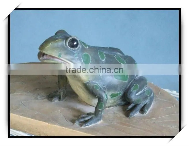 Polyresin decoration frog wood basket housewares container