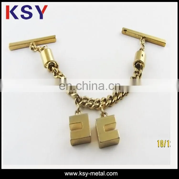 Wholesale fashion custom metal keychain