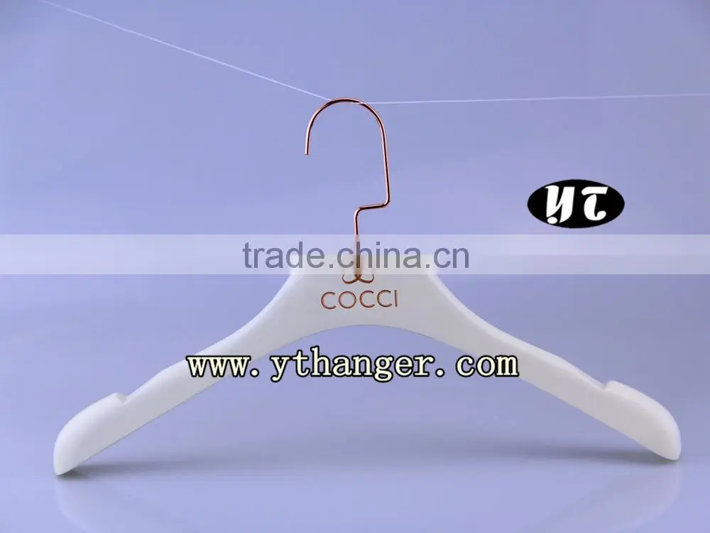 Fashion Design Wooden Clothes Hanger