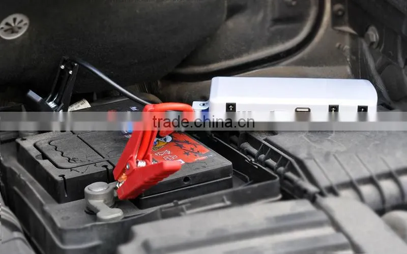 Portable 12v mini car jump starter