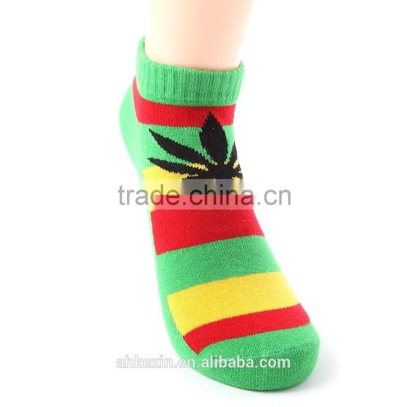 Canada maple leaf Green red yellow cotton ankle socks wholesale
