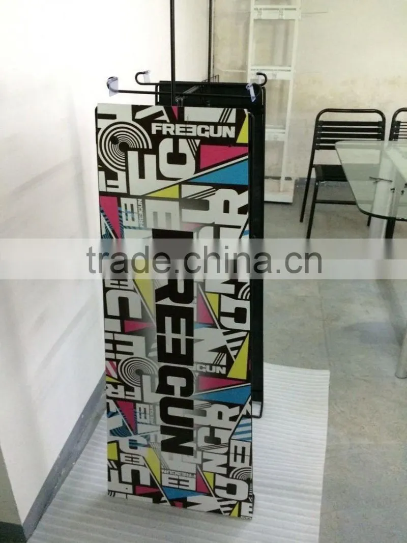 Pretty Attractive Design metal display stand with hooks