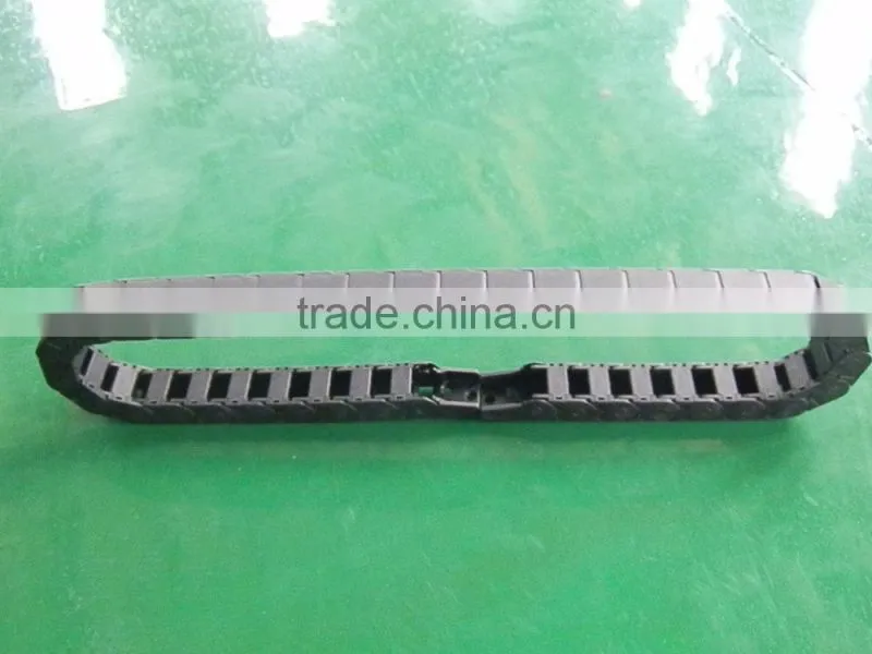 Semiclosed Type and PA66 Material Cable Carrier