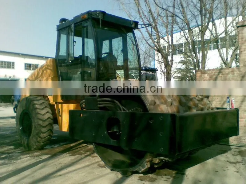 Hydraulic vibratory roller with advanced motor for sale