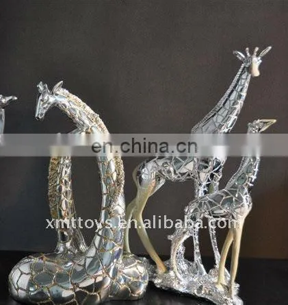 2011 crystal or metal craft suitable for home or office decor