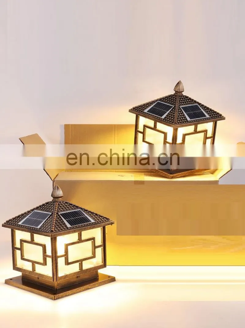 Outdoor Golden Black Decorative Lighting Gate Pillars Solar Lights LED