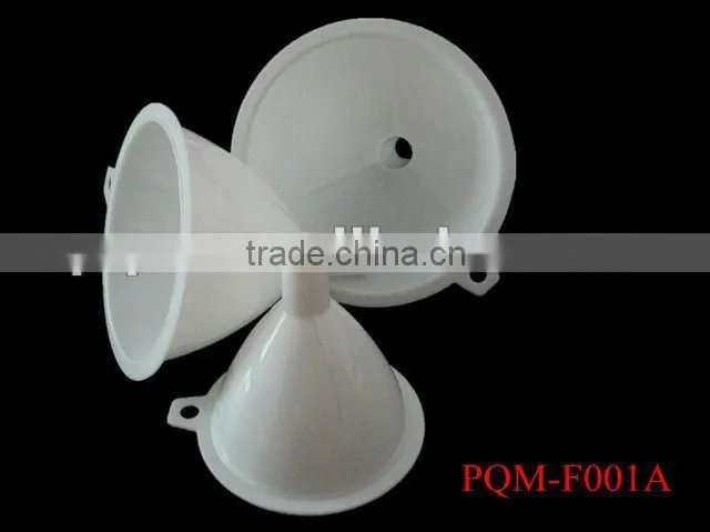 Set of white plastic funnels with 3 sizes ( 8 oz, 4 oz, 2 oz) 001A