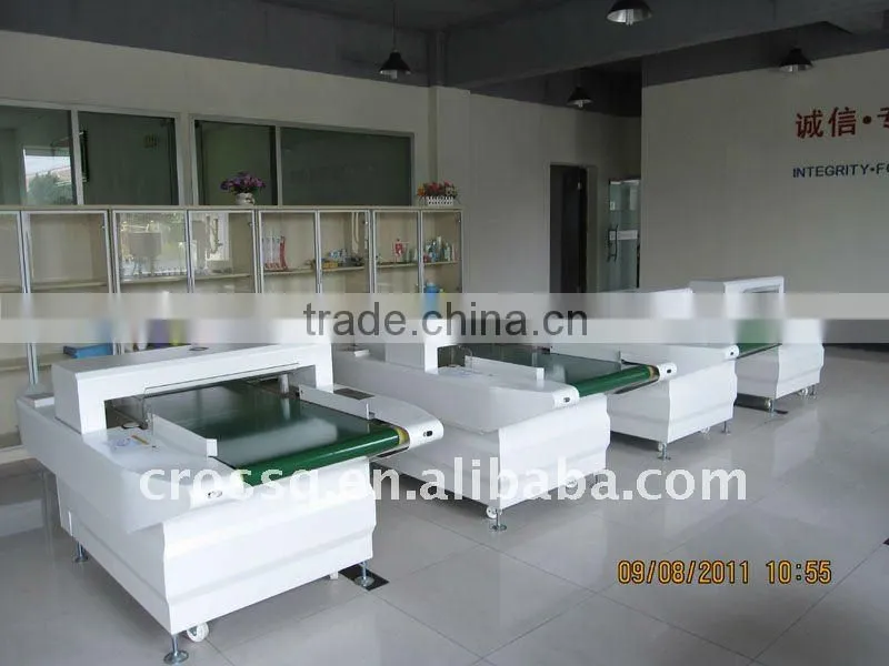 Towel Needle Detector NC-B(auto-conveying type)